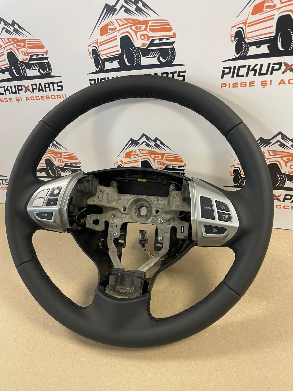 VOLAN MITSUBISHI L200 2010 2011 2012 2013 2014