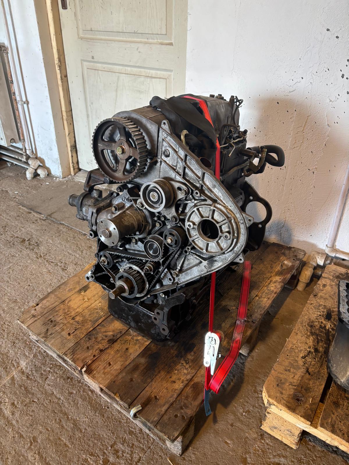 MOTOR FARA ANEXE MITSUBISHI L200 1999, 2000, 2001, 2002, 2003, 2004, 2005, 2006